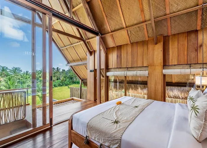 Villa Tropical Bamboo Luxury Aliapard I Ubud