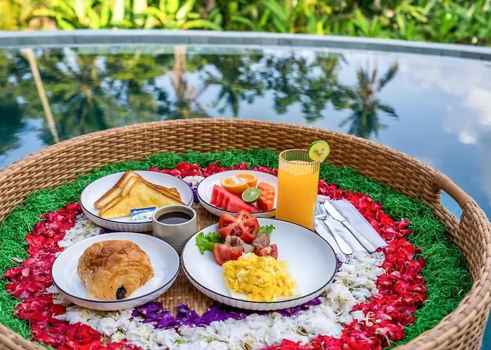 Tropical Bamboo Luxury Aliapard I Villa *