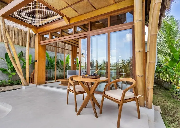 Tropical Bamboo Luxury Aliapard I