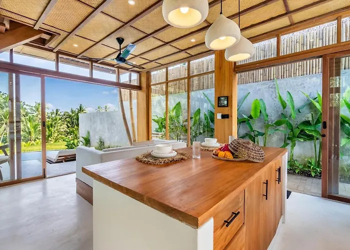 Tropical Bamboo Luxury Aliapard I