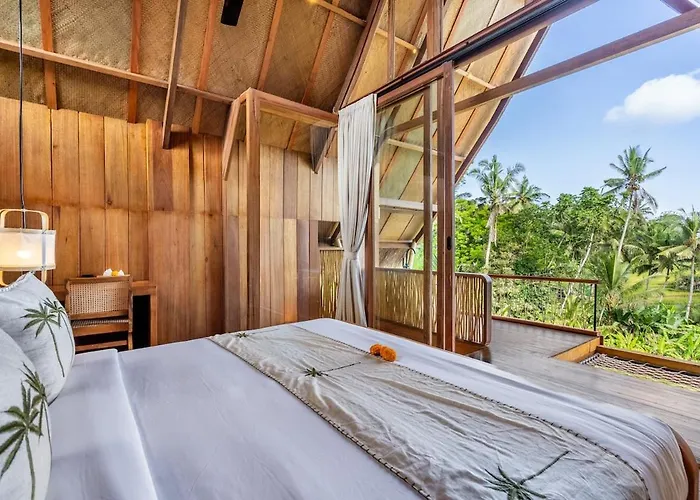 Villa Tropical Bamboo Luxury Aliapard I