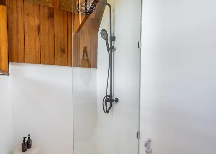 Tropical Bamboo Luxury Aliapard I Villa *